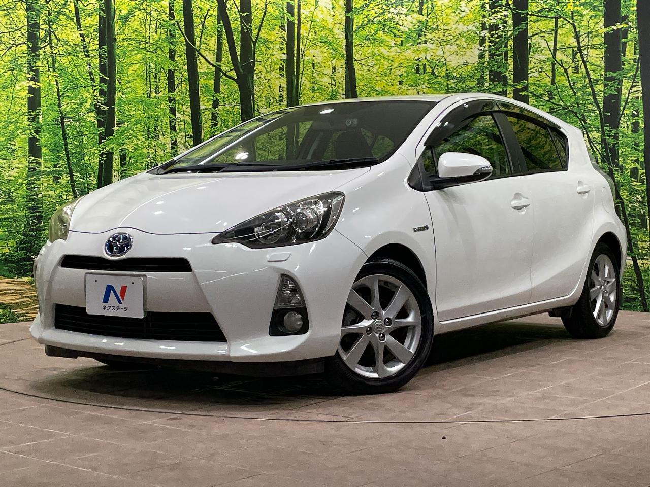 2012 Toyota Aqua DAA-NHP10