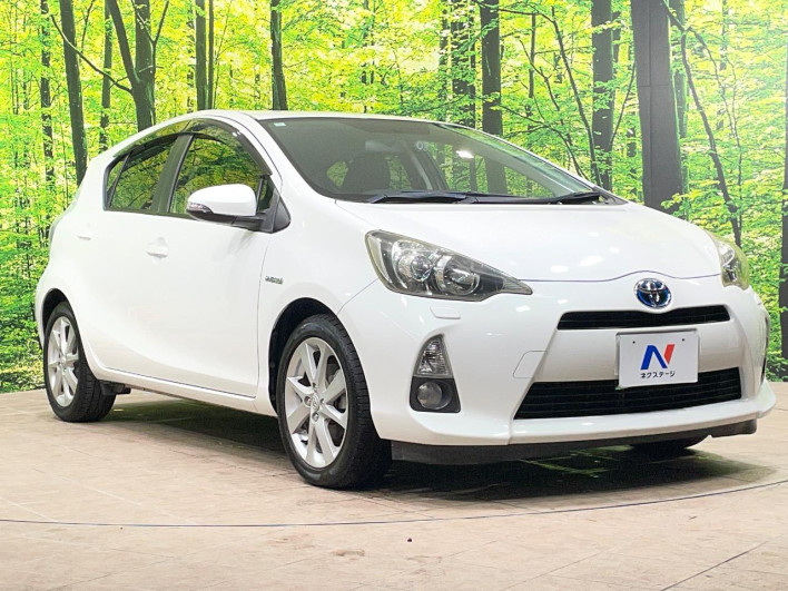 2012 Toyota Aqua DAA-NHP10 (UW-6a1904b39665a)[14]