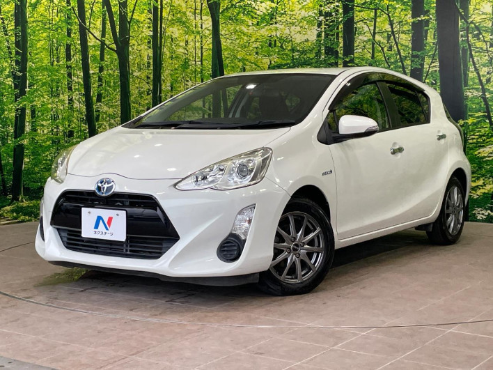 2017 Toyota Aqua DAA-NHP10 (UW-6a1904b84ba4f)[0]