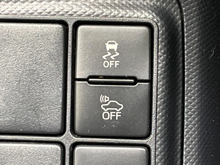 2017 Toyota Aqua DAA-NHP10 (UW-6a1904b84ba4f)[21]