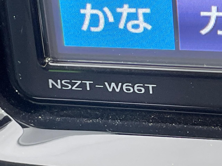 2017 Toyota Aqua DAA-NHP10 (UW-6a1904b84ba4f)[11]