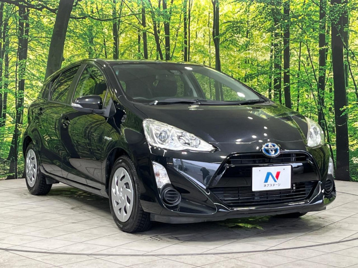 2017 Toyota Aqua DAA-NHP10 (UW-6a1904b85d670)[16]