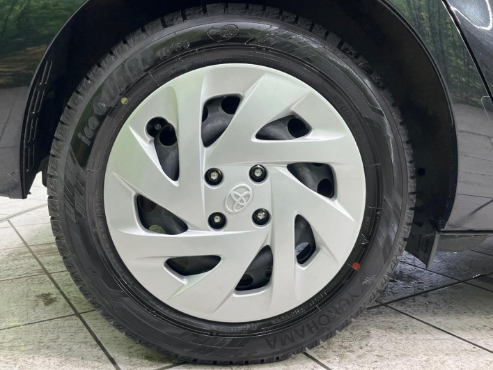 2017 Toyota Aqua DAA-NHP10 (UW-6a1904b85d670)[12]