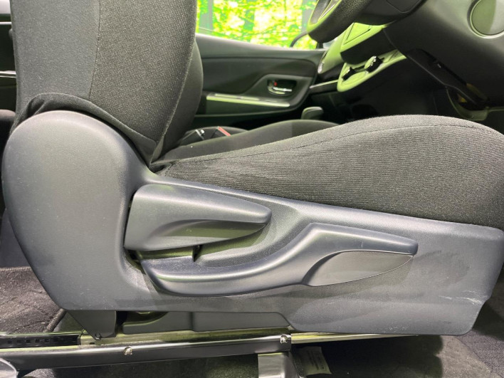2016 Toyota Vitz DBA-NSP130 (UW-6a1904bedd6a2)[4]
