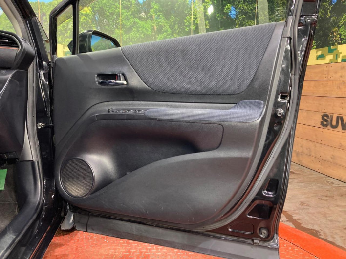 2015 Toyota Sienta DBA-NSP170G (UW-6a1904bf7e658)[28]