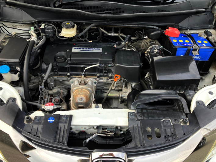2014 Honda Odyssey DBA-RC1 (UW-6a1904cbb7d4a)[9]