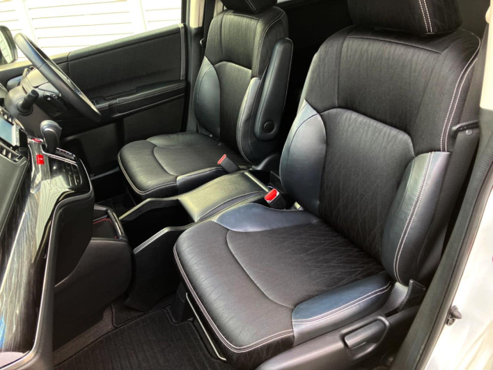 2014 Honda Odyssey DBA-RC1 (UW-6a1904cbb7d4a)[8]