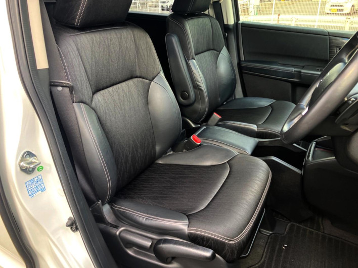 2014 Honda Odyssey DBA-RC1 (UW-6a1904cbb7d4a)[18]