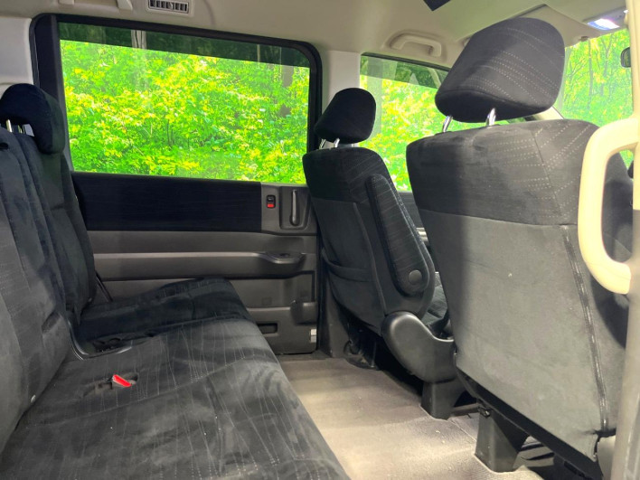 2011 Honda Step Wagon DBA-RK1 (UW-6a1904cdd9648)[10]