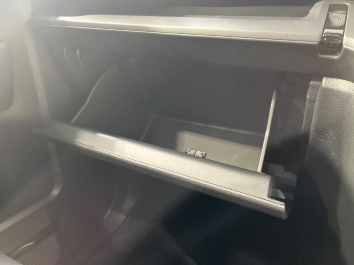 2022 Honda Step Wagon 6AA-RP8 (UW-6a1904d075808)[28]