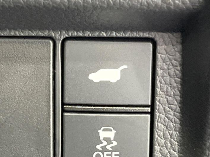 2022 Honda Step Wagon 6AA-RP8 (UW-6a1904d075808)[8]