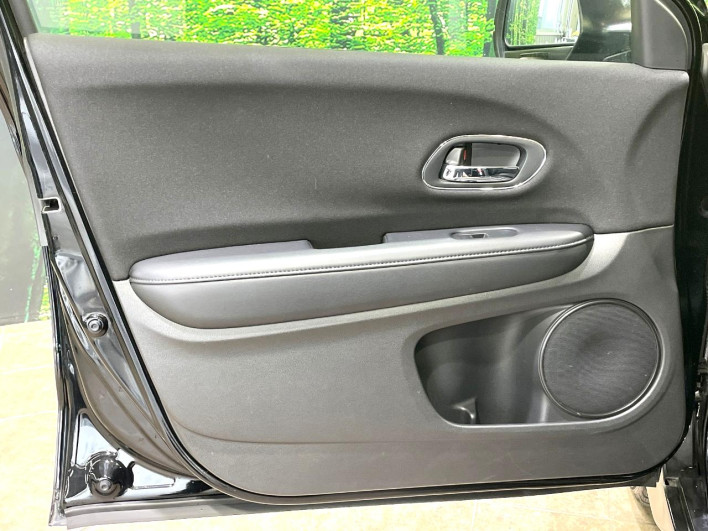 2014 Honda VEZEL DAA-RU3 (UW-6a1904d234cc6)[29]