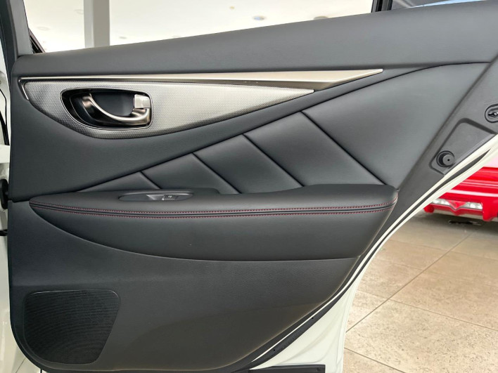 2020 Nissan Skyline 5BA-RV37 (UW-6a1904d454463)[26]