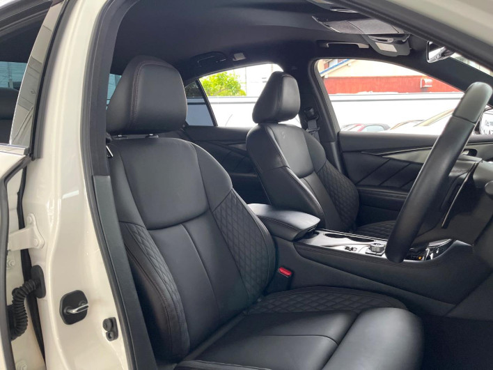 2020 Nissan Skyline 5BA-RV37 (UW-6a1904d454463)[21]
