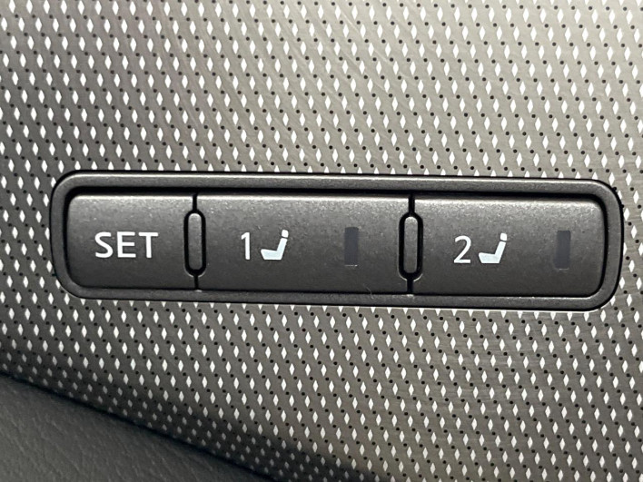 2020 Nissan Skyline 5BA-RV37 (UW-6a1904d454463)[23]