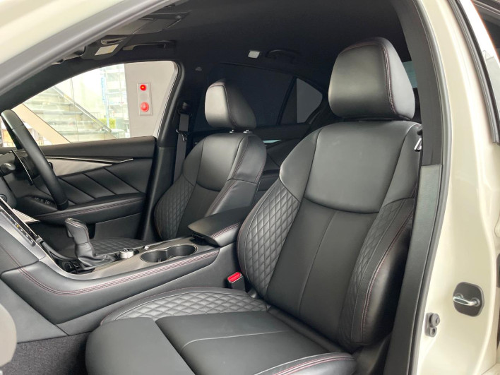 2020 Nissan Skyline 5BA-RV37 (UW-6a1904d454463)[29]
