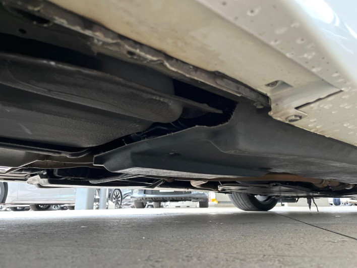 2020 Nissan Skyline 5BA-RV37 (UW-6a1904d454463)[19]