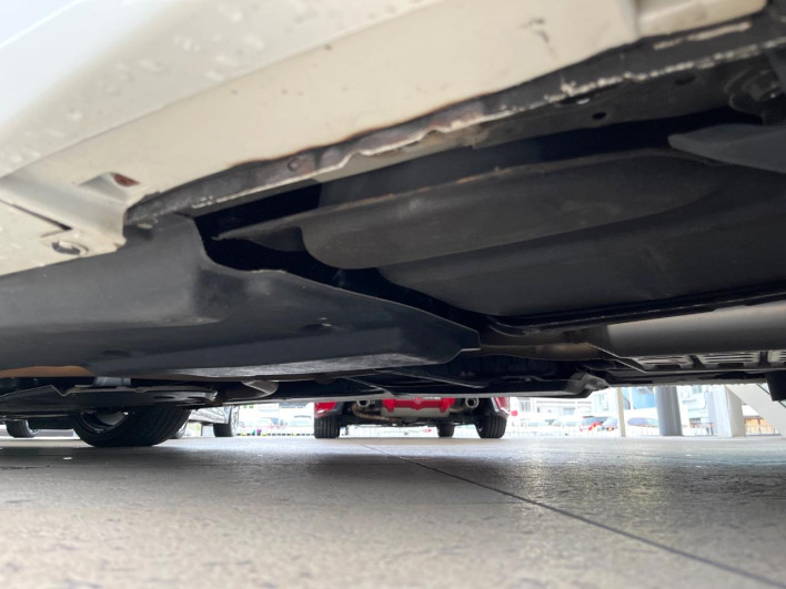 2020 Nissan Skyline 5BA-RV37 (UW-6a1904d454463)[16]