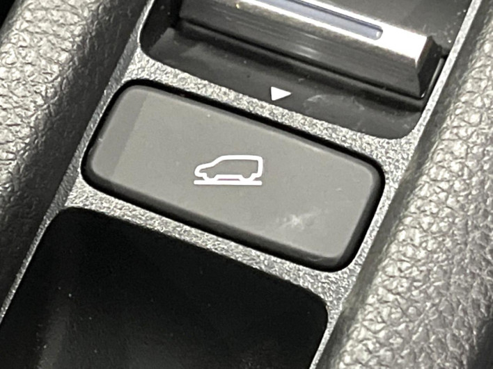 2021 Honda VEZEL 6AA-RV5 (UW-6a1904d68ad67)[12]