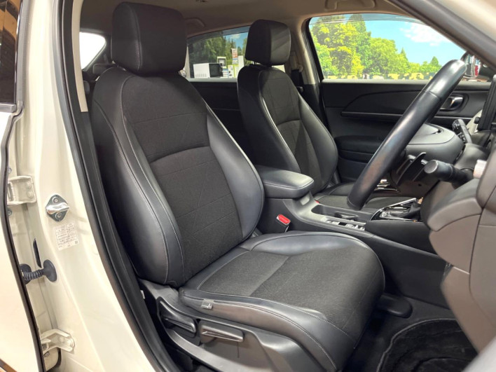 2021 Honda VEZEL 6AA-RV5 (UW-6a1904d68ad67)[29]