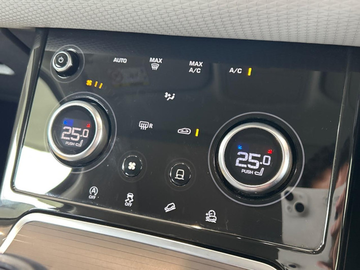 2019 Land Rover Range Rover Evoque 3DA-LZ2NA (UW-6a1904e27ba53)[20]