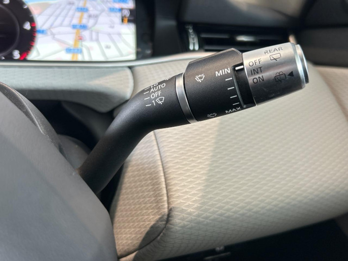 2019 Land Rover Range Rover Evoque 3DA-LZ2NA (UW-6a1904e27ba53)[8]