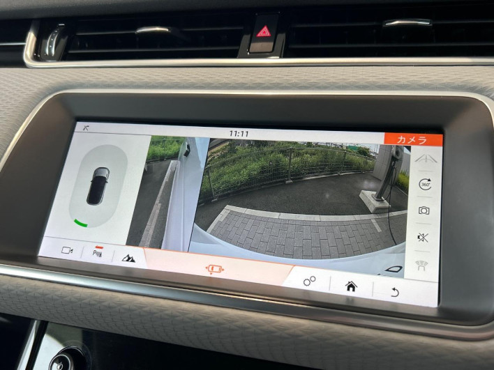 2019 Land Rover Range Rover Evoque 3DA-LZ2NA (UW-6a1904e27ba53)[17]
