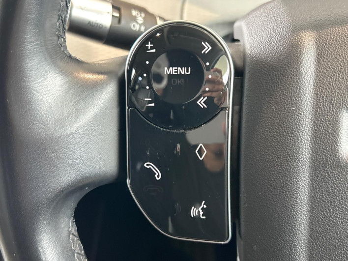 2019 Land Rover Range Rover Evoque 3DA-LZ2NA (UW-6a1904e27ba53)[5]