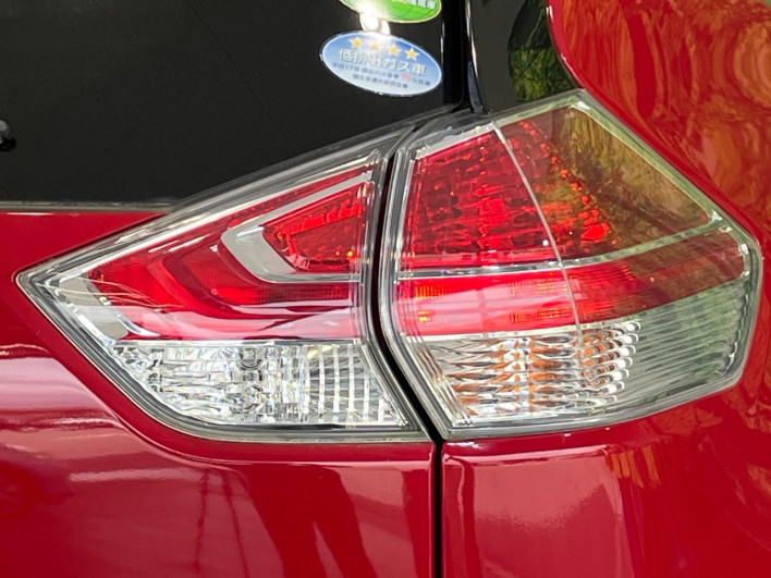 2015 Nissan X-Trail DBA-T32 (UW-6a1904eb2b16a)[29]