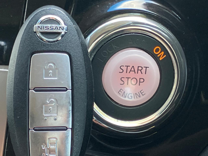 2013 Nissan Elgrand DBA-TE52 (UW-6a1904ec30654)[21]
