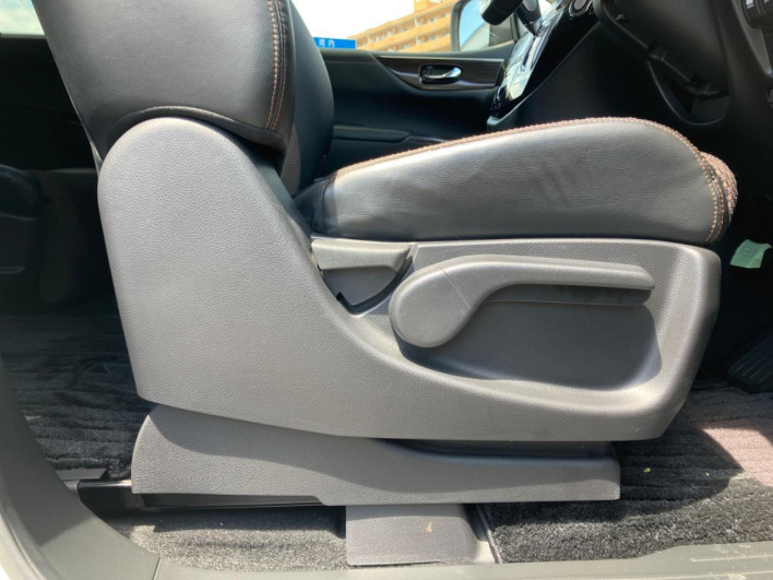 2013 Nissan Elgrand DBA-TE52 (UW-6a1904ec30654)[11]