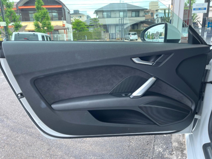 2018 Audi TT Coupe ABA-FVCHHF (UW-6a1904f73dbde)[20]