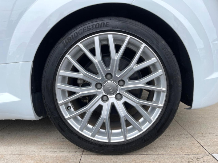 2018 Audi TT Coupe ABA-FVCHHF (UW-6a1904f73dbde)[18]