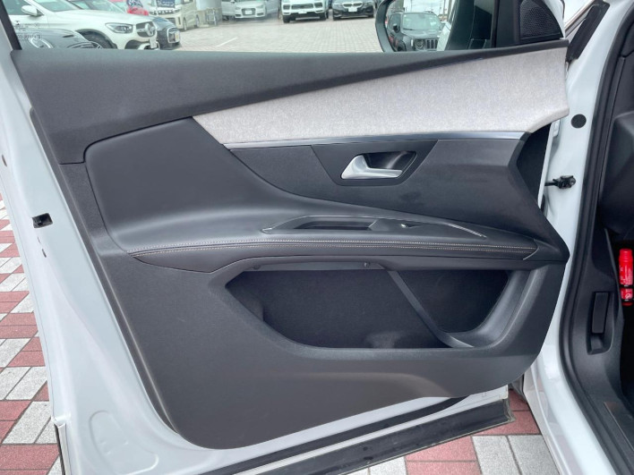 2018 Peugeot 5008 LDA-P87AH01 (UW-6a1904fb537b0)[18]