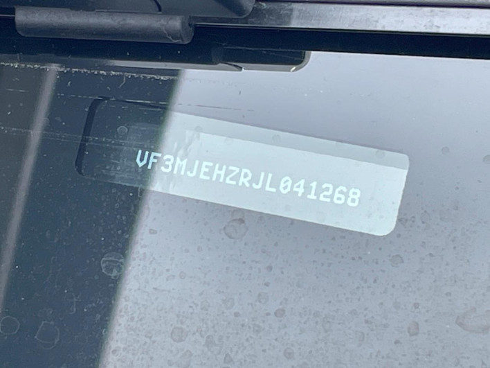 2018 Peugeot 5008 LDA-P87AH01 (UW-6a1904fb537b0)[1]