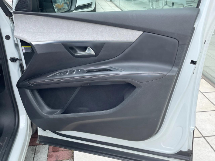 2018 Peugeot 5008 LDA-P87AH01 (UW-6a1904fb537b0)[8]