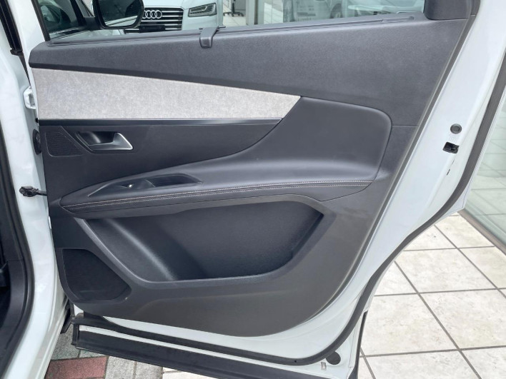 2018 Peugeot 5008 LDA-P87AH01 (UW-6a1904fb537b0)[10]