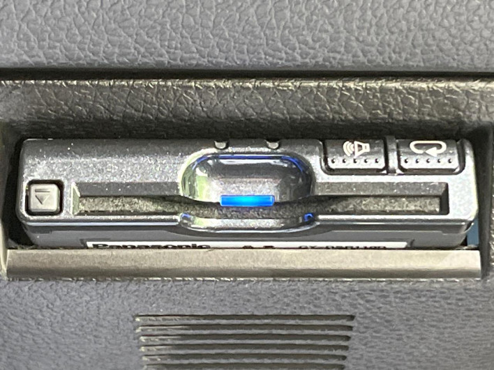 2015 Subaru Levorg DBA-VM4 (UW-6a1904fd78fbf)[17]