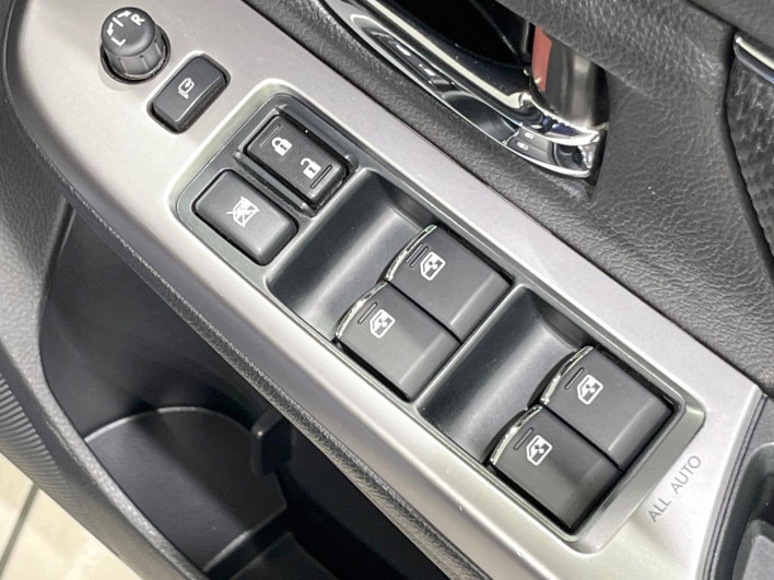 2015 Subaru Levorg DBA-VM4 (UW-6a1904fd78fbf)[13]