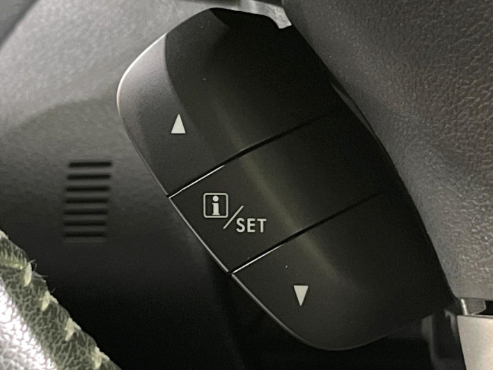 2015 Subaru Levorg DBA-VM4 (UW-6a1904fd78fbf)[26]