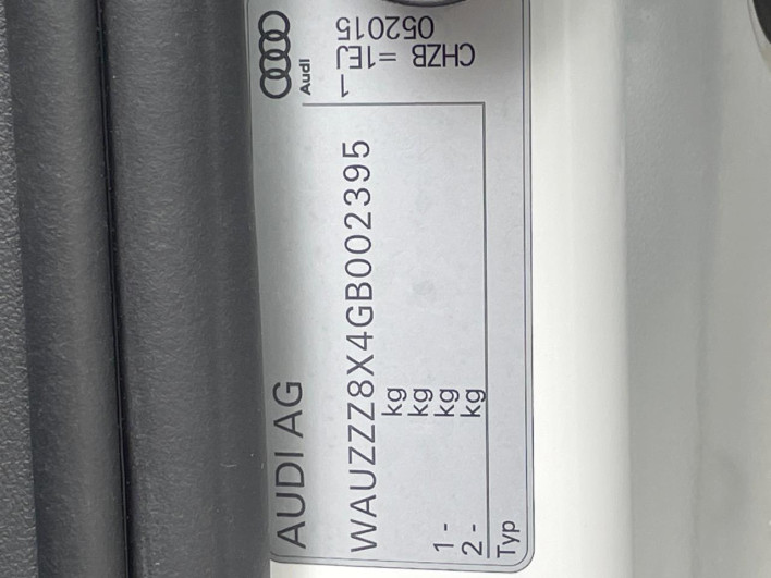 2015 Audi A1 Sportback DBA-8XCHZ (UW-6a190509afa73)[1]