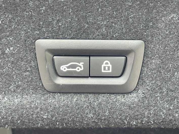 2019 BMW 3 Series 3BA-5F20 (UW-6a19050c0b15e)[12]