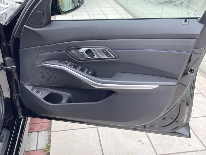 2019 BMW 3 Series 3BA-5F20 (UW-6a19050c0b15e)[29]