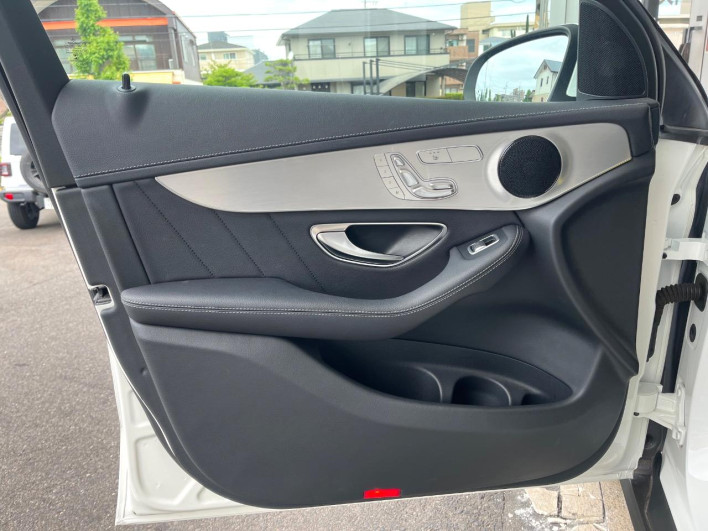2016 Mercedes Benz GLC DBA-253946C (UW-6a19050f3626b)[20]