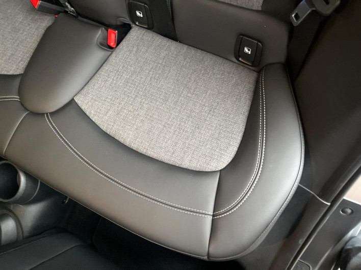 2022 Rover Mini 3DA-XV15MW (UW-6a190512d73fc)[21]