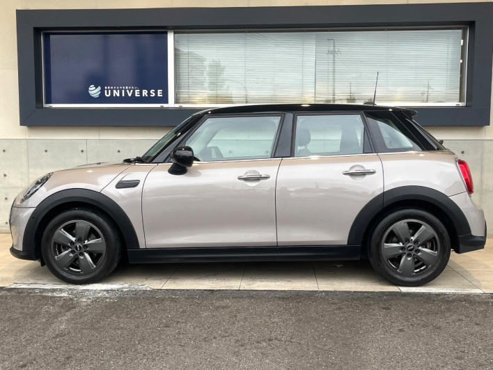 2022 Rover Mini 3DA-XV15MW (UW-6a190512d73fc)[9]