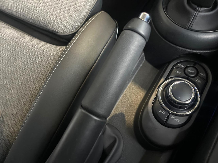 2022 Rover Mini 3DA-XV15MW (UW-6a190512d73fc)[29]
