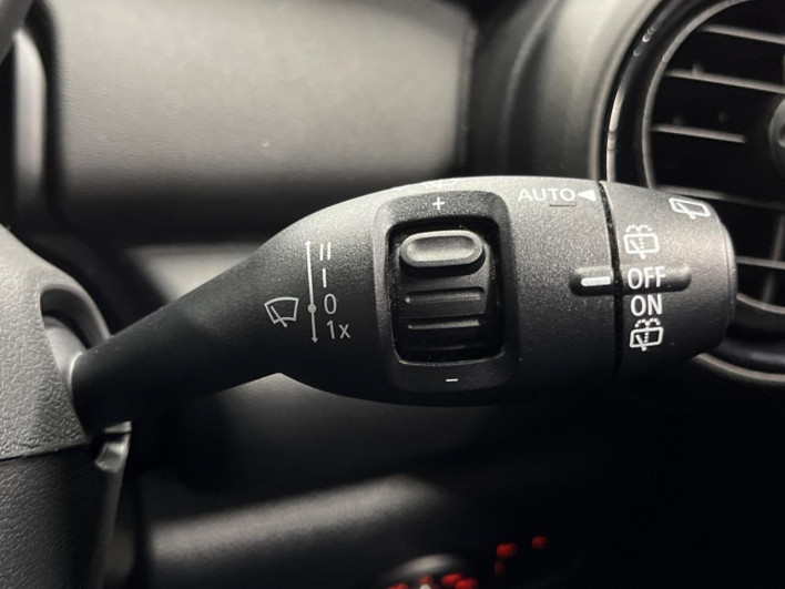 2020 Rover Mini 3BA-XU15MW (UW-6a19051556888)[18]