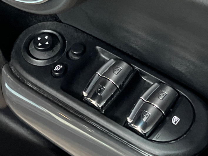 2020 Rover Mini 3BA-XU15MW (UW-6a19051556888)[20]