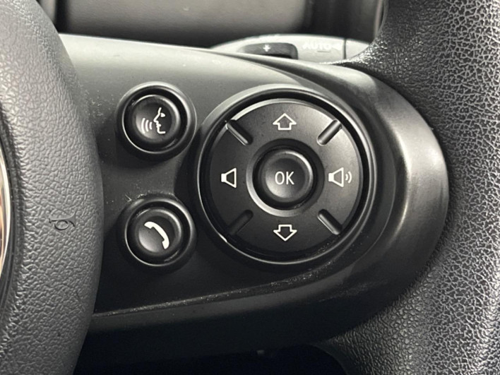 2020 Rover Mini 3BA-XU15MW (UW-6a19051556888)[16]